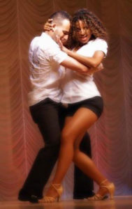 La Bachata  un género machista que le gusta a las mujeres.  Por Jose Zabala