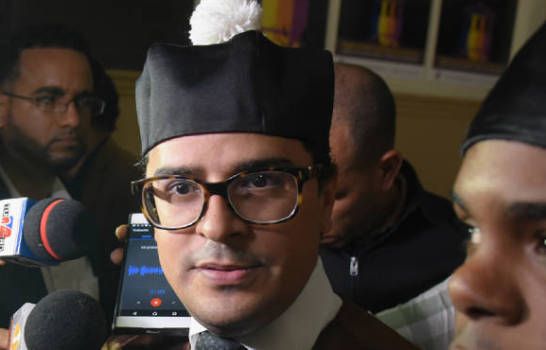 Reconocidas figuras compiten por la Defensoría del Pueblo