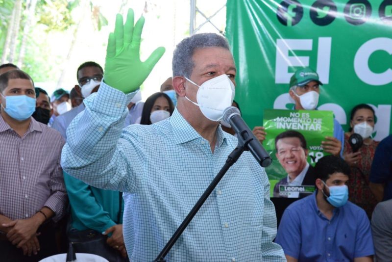 Leonel califica de irresponsable a Danilo al imponer un candidato que no está capacitado para gobernar un país