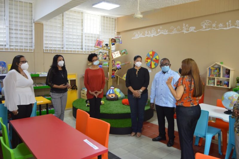 Dirección Regional de Educación 15 recibe otro Centro de Recursos Multimodales para el Aprendizaje (CREM)