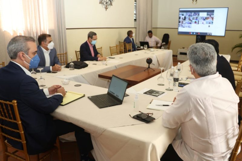 Presidente electo y su equipo técnico sostienen reunión con representantes del Banco Mundial