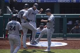 Otro pelotero de los Marlins de Miami da positivo a coronavirus sumando 16 en total