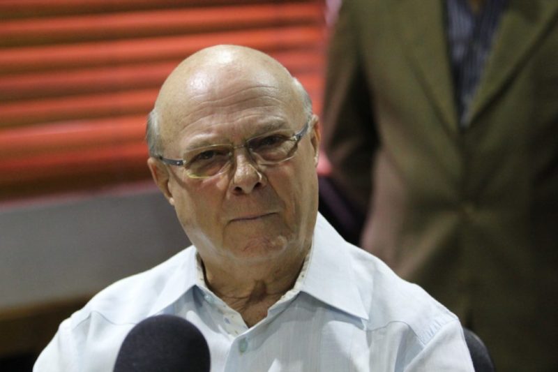 Hipólito Mejía llama a reflexionar sobre el rol de los padres