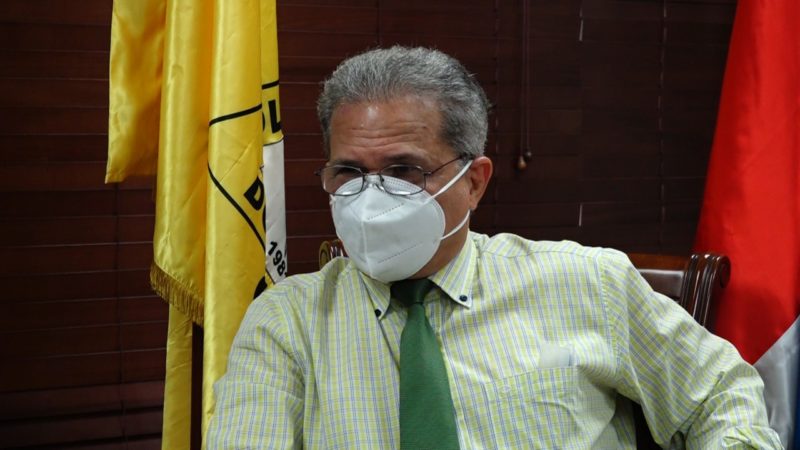 Presidente del CMD responsabiliza al gobierno de muertes por COVID-19; llama a disolver comisión de alto nivel