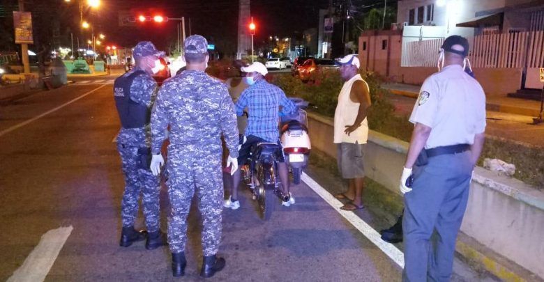 Disminuye número de detenidos por violar toque de queda