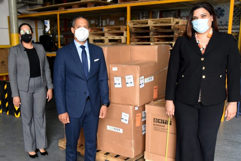 Gobierno Dominicano recibe segunda entrega de insumos médicos para COVID-19 por parte del BCIE