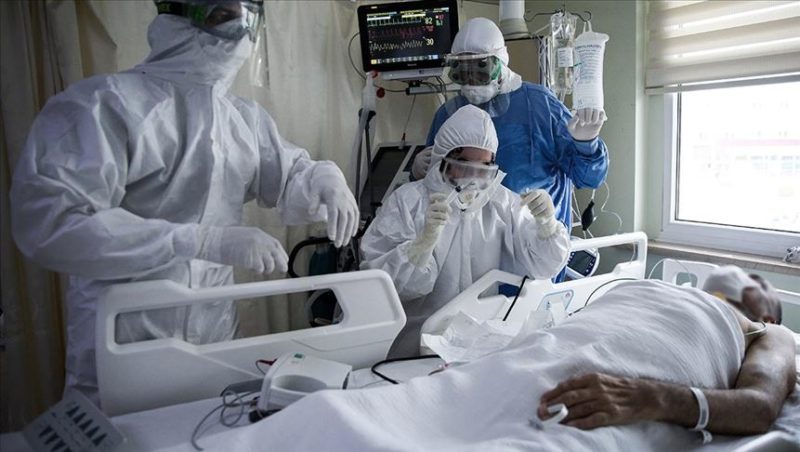 El mundo supera los 19 millones de contagios de COVID-19 FacebookTwitterWhatsAppMás…