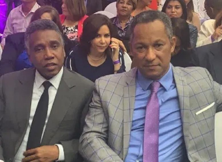 Crece el rumor de que senadores Félix Bautista y Dionis Sánchez tienen un pie en la Fuerza del Pueblo