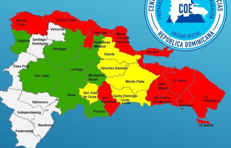 COE eleva a once las provincias en alerta roja debido a la llegada de Laura