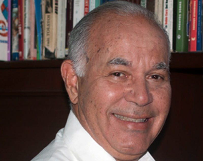 Primer senador PLD en La Romana renuncia para enfilarse con Leonel en Fuerza del Pueblo