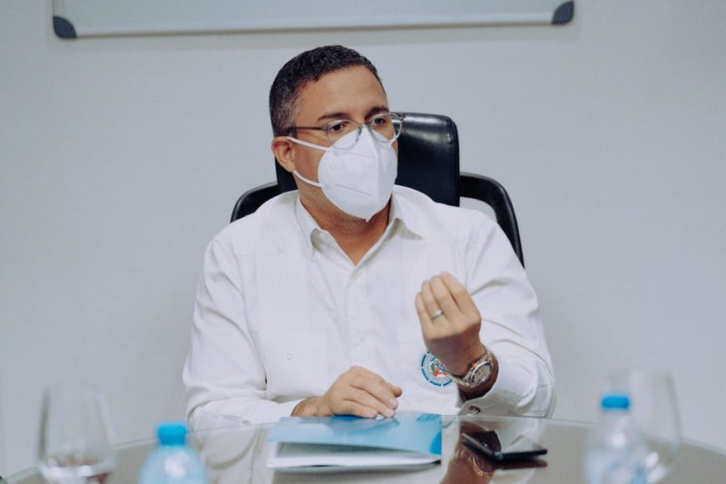Director de Autoridad Portuaria Dominicana renuncia a compensación mensual de RD$87,000 