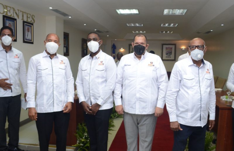 Alcalde Carlos Guzmán presenta logros de primeros cien días