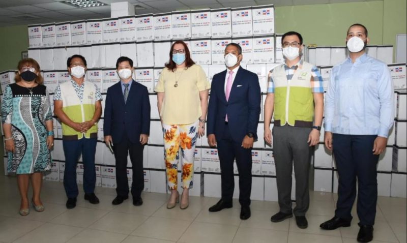 Gobierno dominicano recibe de KOIKA donación de 3,146 kits de protección e higiene para combatir el COVID-19 