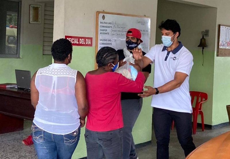 Movimiento Sub 25 y Fundación Raymond Rodríguez auxilian a afectados por Tormenta Laura