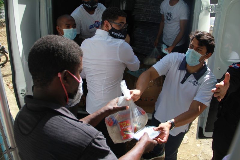 Ruta de la Esperanza de Sub 25 y Fundación Raymond Rodríguez llega a los más vulnerables de Los Tres Brazos y San Luis