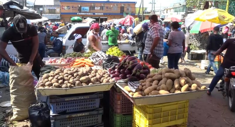 Aumentan precios de los productos de primera necesidad