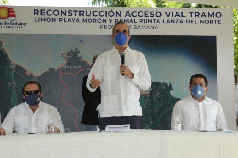 Abinader dio el primer picazo para la reconstrucción del acceso vial Tramo Limón-Playa Morón y Ramal-Punta Lanza, Samaná