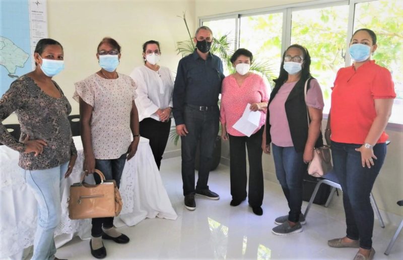 Agricultura impulsa la producción agropecuaria de la mujer rural