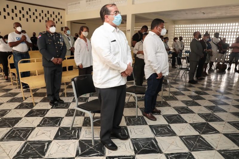 Obispo de Santo Domingo llama a los privados de libertad de La Victoria a invocar a la Virgen de Las Mercedes