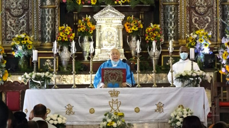 Sacerdote pide corruptos paguen con cárcel y devuelvan dinero robado