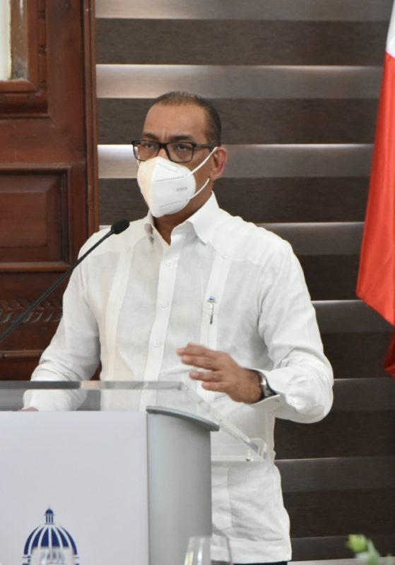 Ministro de Obras Públicas destaca la importancia estratégica de la autopista del Ámbar