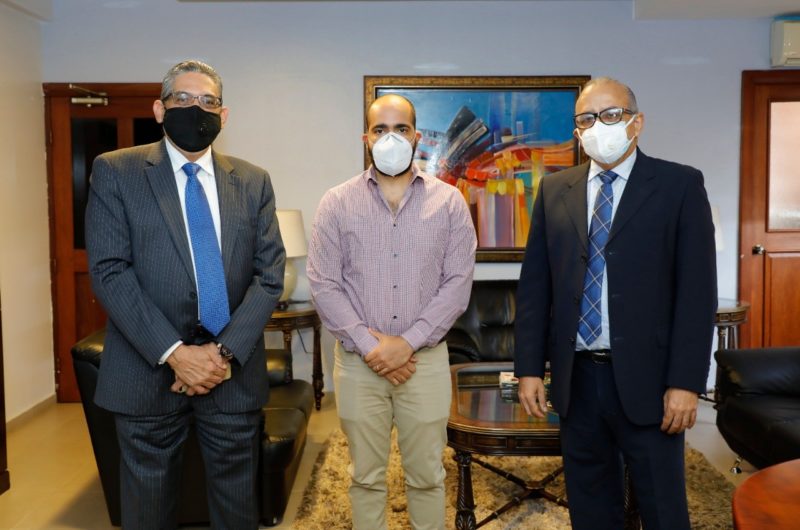 La OPTIC colaborará en la ampliación del sistema tecnológico de Salud Pública. 