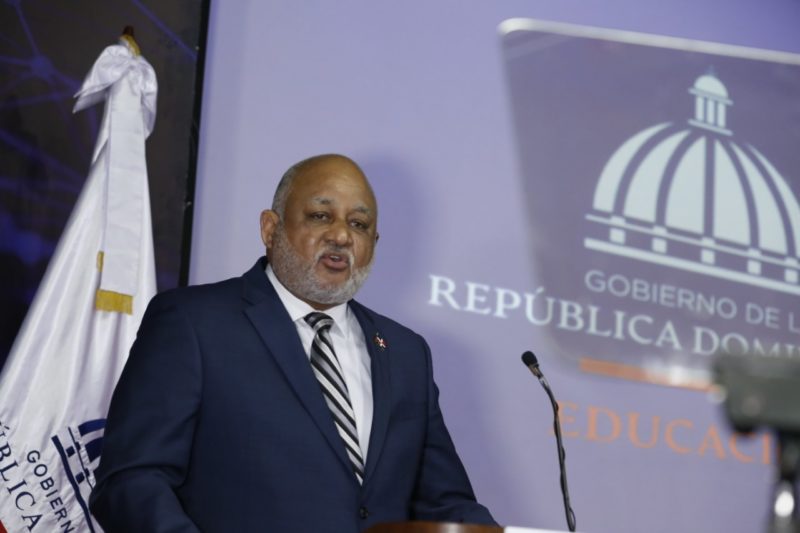 Ministerio de Educación inicia programa de capacitación docente en TIC Y educación distancia