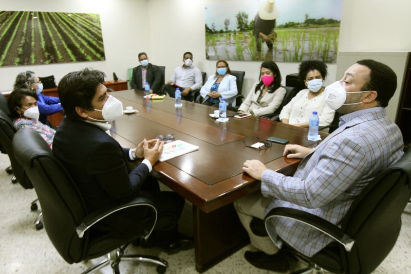 CODOPESCA y FAO trabajan conjuntamente  para el fortalecimiento de políticas públicas en contra de la pesca ilegal