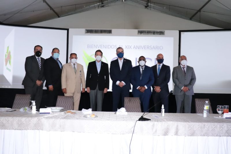 CNCP solicita al presidente Luis Abinader aplicar Fondo Nacional de Garantía para rescate del comercio; mandatario se compromete a aplicar medidas para recuperar sector