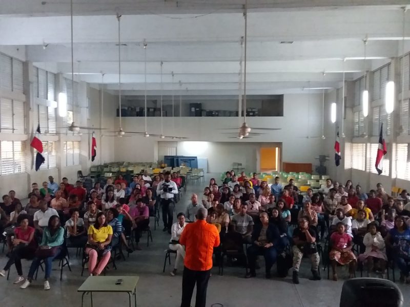 COOPNAMA  evalúa hijos de social para optar por becas universitarias