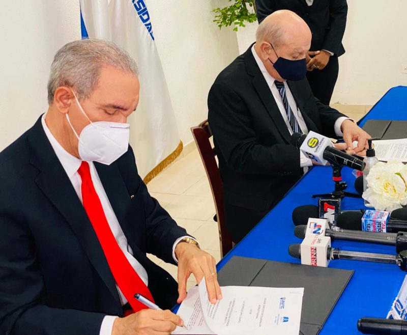 MESCYT y UNAPEC firman acuerdo para desarrollar doctorado de administración de negocios, nuevos mercados y tecnologías