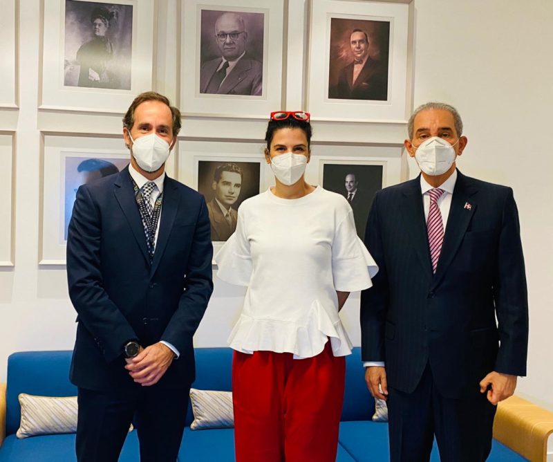 MESCYT desarrollará plan de actualización científica y tecnológica docente de universidades