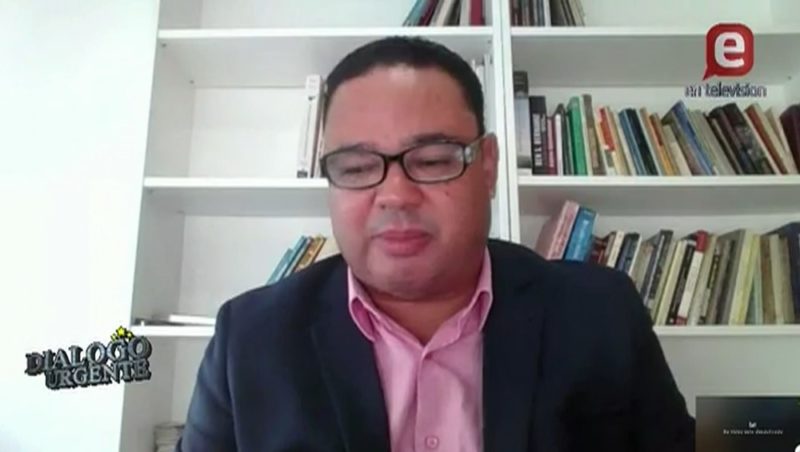 Economista llama al gobierno a poner más impuestos a los ricos