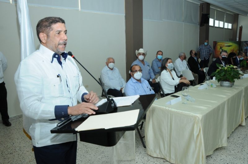 Ministro Agricultura juramenta nuevos    integrantes del Patronato Nacional Ganadero  