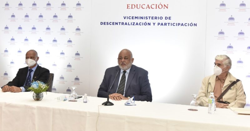 Ministro de Educación define transparencia, eficacia e inclusión como pilares de esta gestión