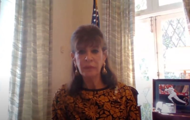 Embajadora Bernstein: empoderamiento de  mujeres estimula el crecimiento económico