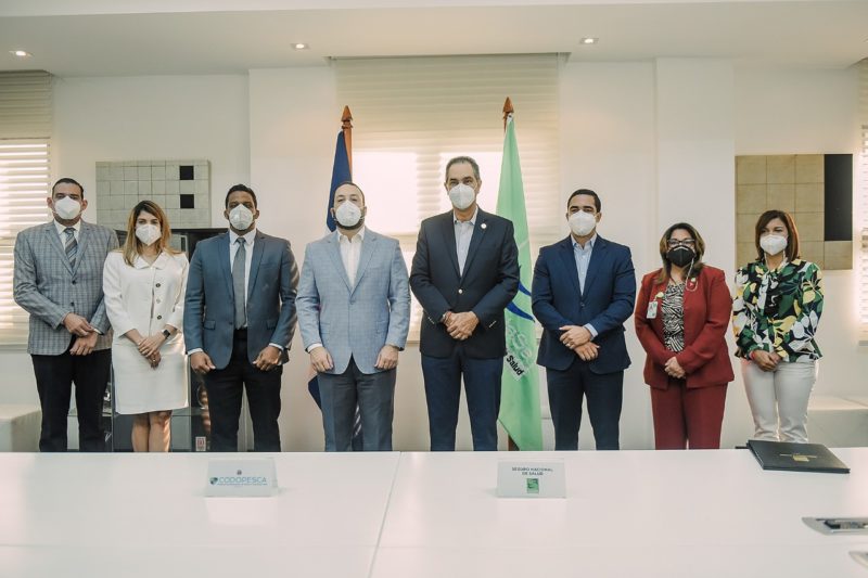 Codopesca y SeNaSa  firman convenio de colaboración para garantizar cobertura a los pescadores y sus familias