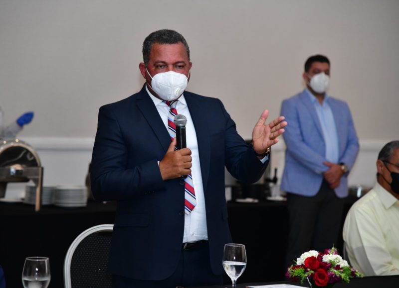 INTRANT realiza conversatorio con representantes del sector transporte de cargas