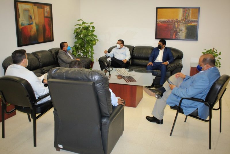 Director Ney Arias Lora y el Ministro de Deportes garantizan atención al más alto nivel  a atletas y sus familiares