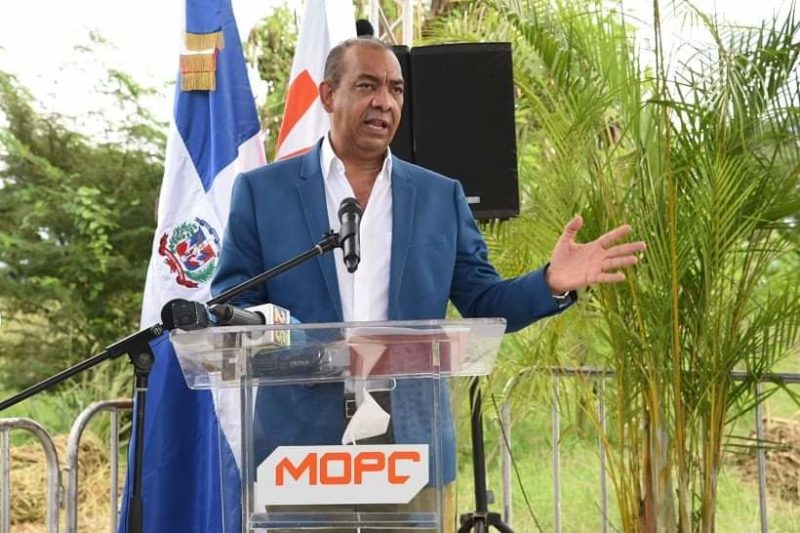 Ministro de Obras Públicas deja iniciados los trabajos de rehabilitación y ampliación de la Autopista Duarte