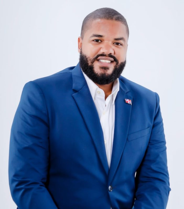 Ministerio de Obras Públicas informa acciones preventivas y de respuestas por la llegada de la tormenta Eta al país.