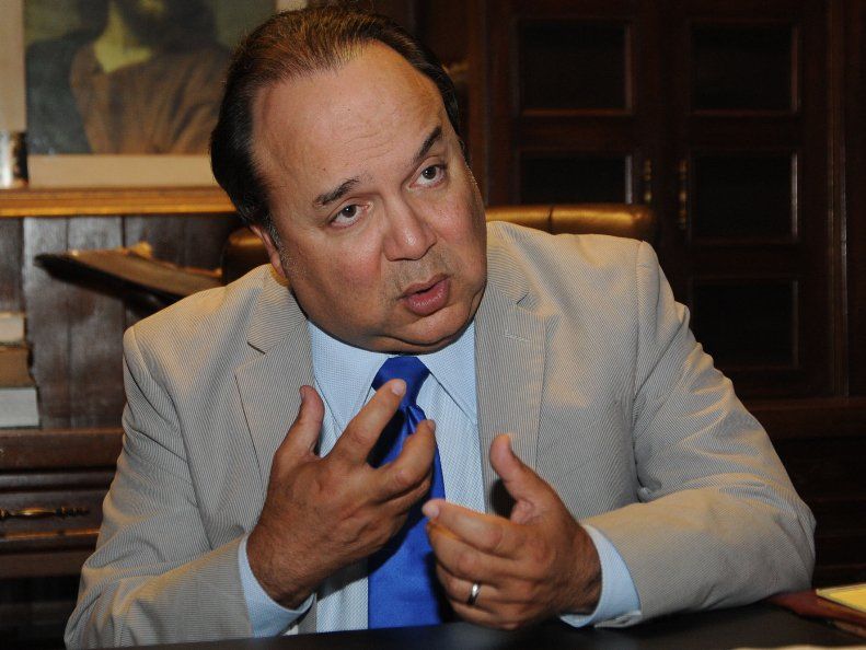 Vinicito pide gobierno toque de queda inicie a las 9:00 pm el lunes