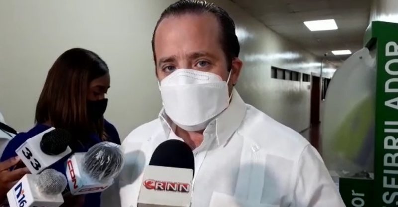 Ministro administrativo evita opinar sobre los apresamientos de exfuncionarios