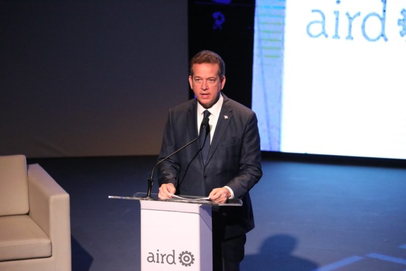 Ministro Bisonó asegura se devolverá esplendor a la industria dominicana