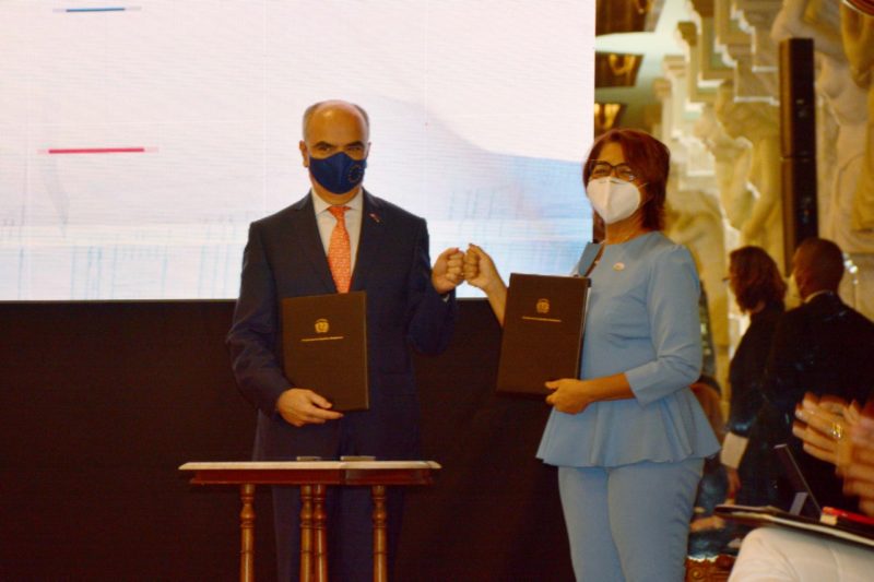 Viceministra Olaya Dotel valora apoyo presupuestario de la Unión Europea de 5 millones de euros para prevenir la violencia de género 