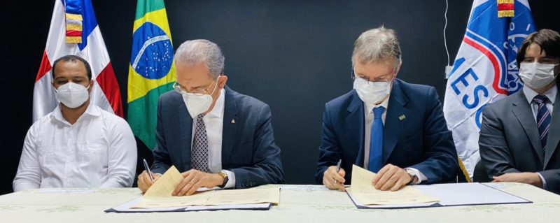 MESCYT y Embajada de Brasil firman acuerdo para promover el estudio de idioma portugués en el país