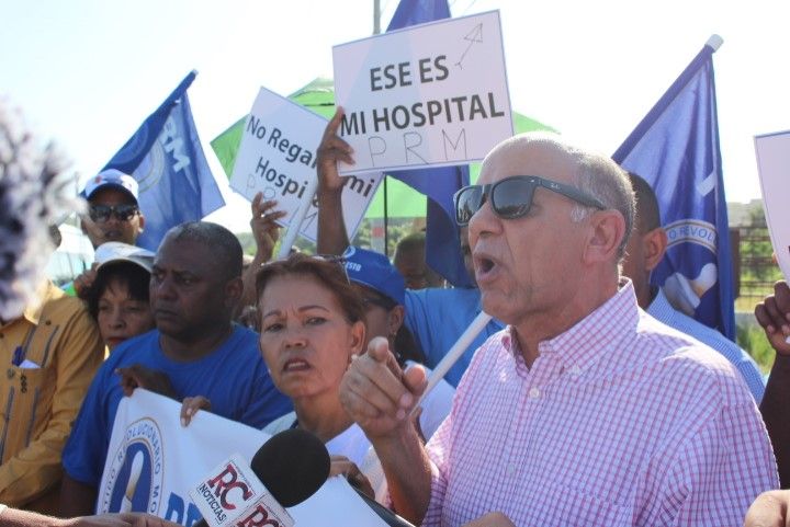 Isidro Torres valora decisión del presidente de terminar hospital Nelson Astacio