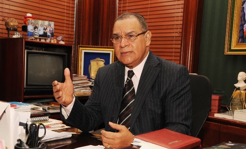 Miguel Franjul es escogido Premio Nacional de Periodismo 2020  Ministro de Educación valora trayectoria del galardonado