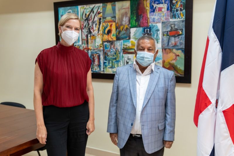 Representante residente PNUD visita CERTV