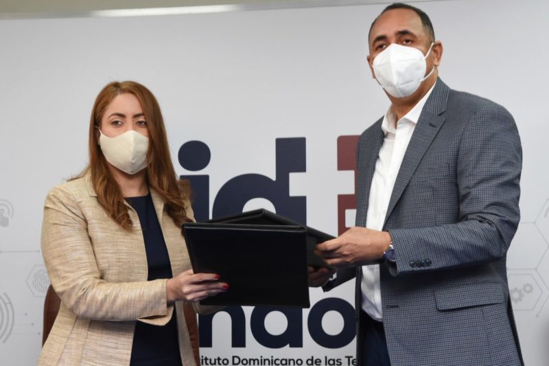 Indotel cede la gestión de locales a Prosoli para instalar Centros Tecnológicos Comunitarios  